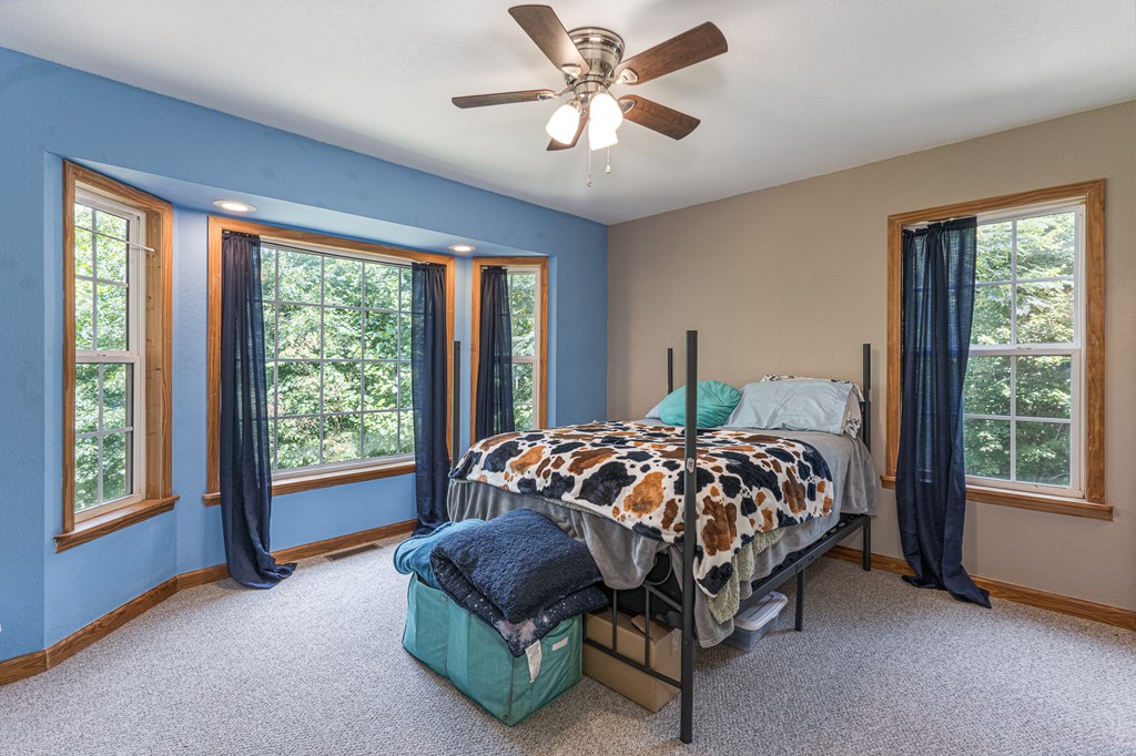 418374 Hayesville Residential