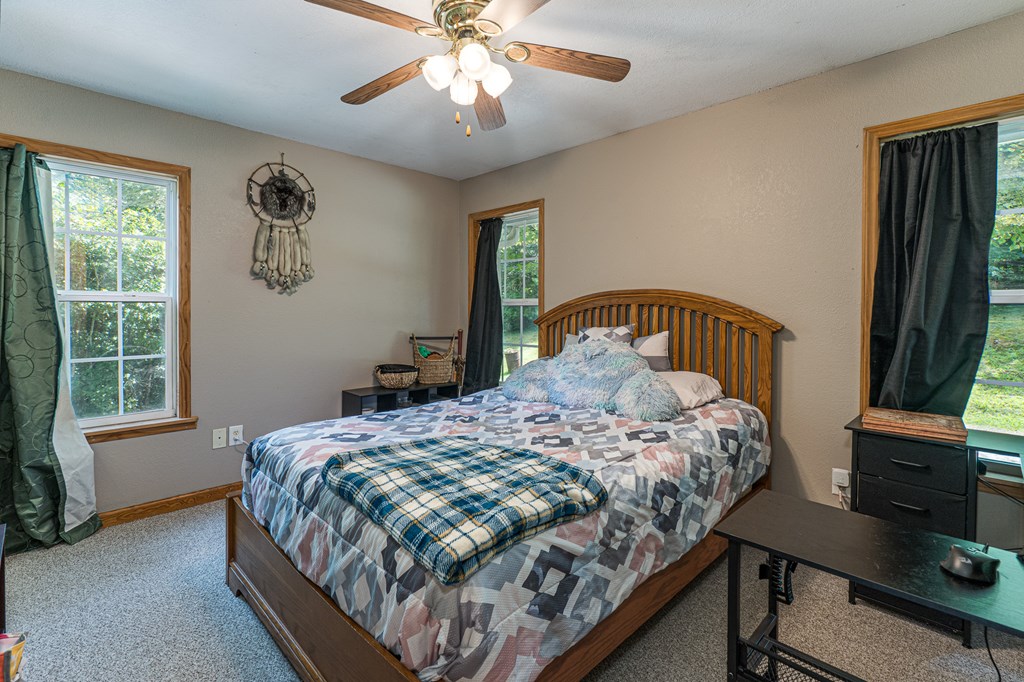 418374 Hayesville Residential
