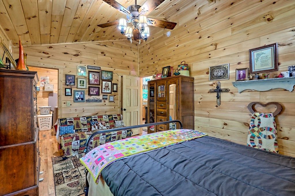 418389 Murphy Residential
