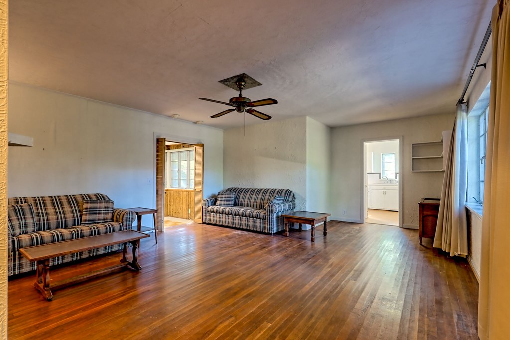 418400 Hiawassee Residential
