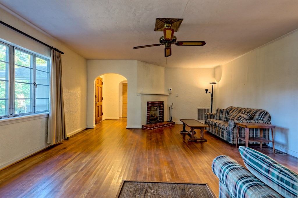 418400 Hiawassee Residential