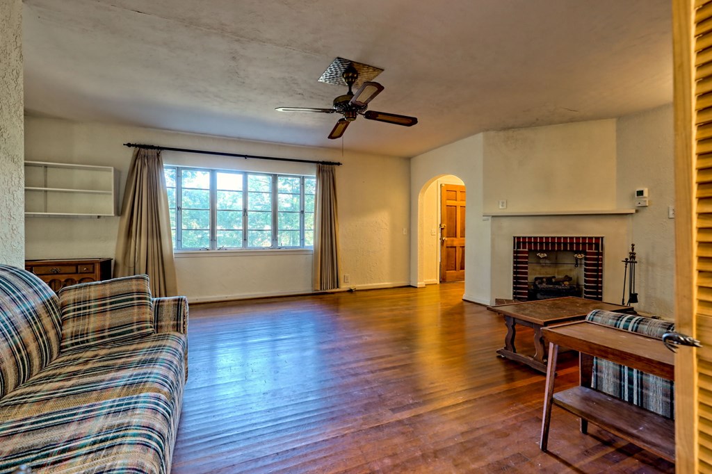 418400 Hiawassee Residential