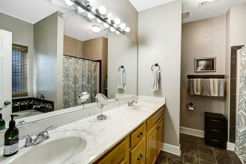 418401 Hayesville Residential