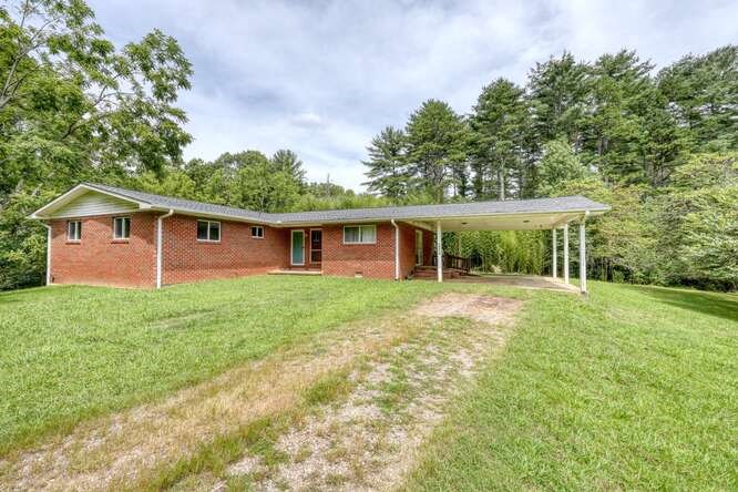 418412 Blairsville Residential