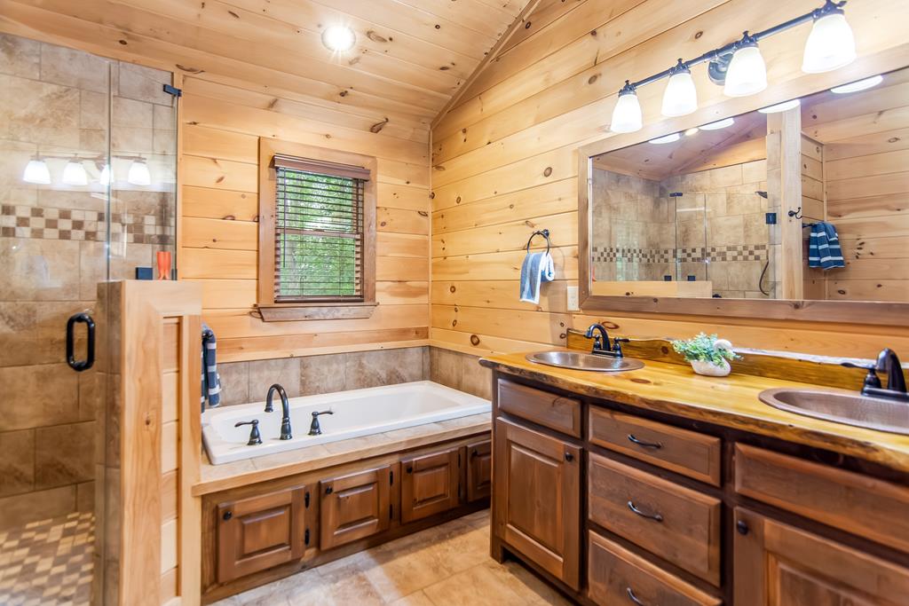 418424 Blue Ridge Residential