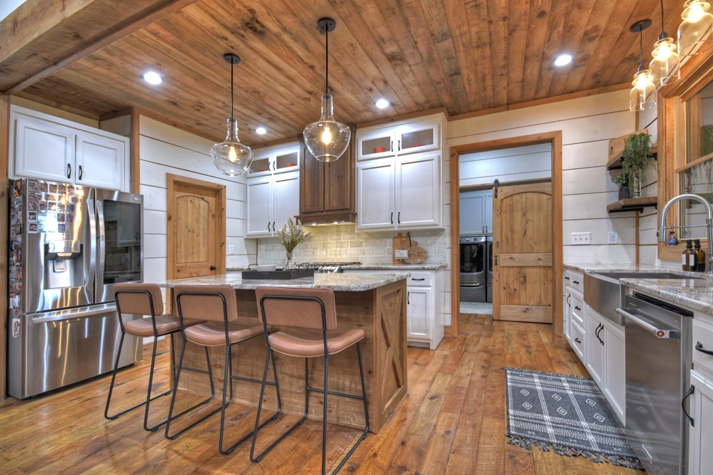 418431 Cherry Log Residential