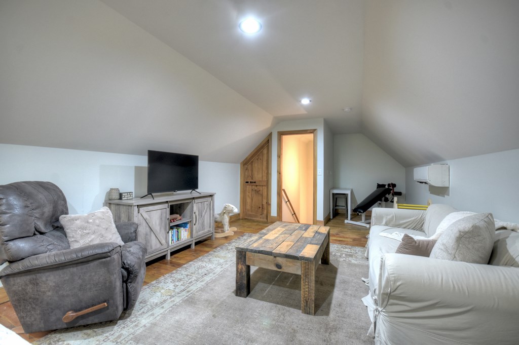 418431 Cherry Log Residential