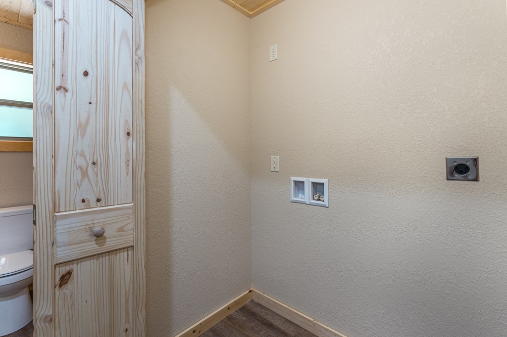 418456 Murphy Residential