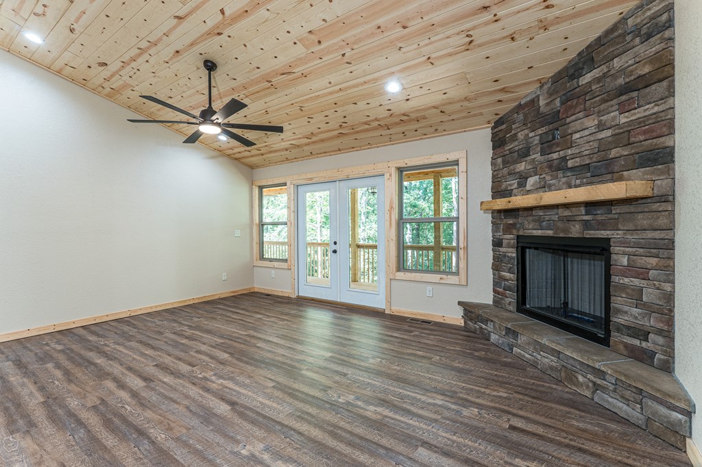 418456 Murphy Residential