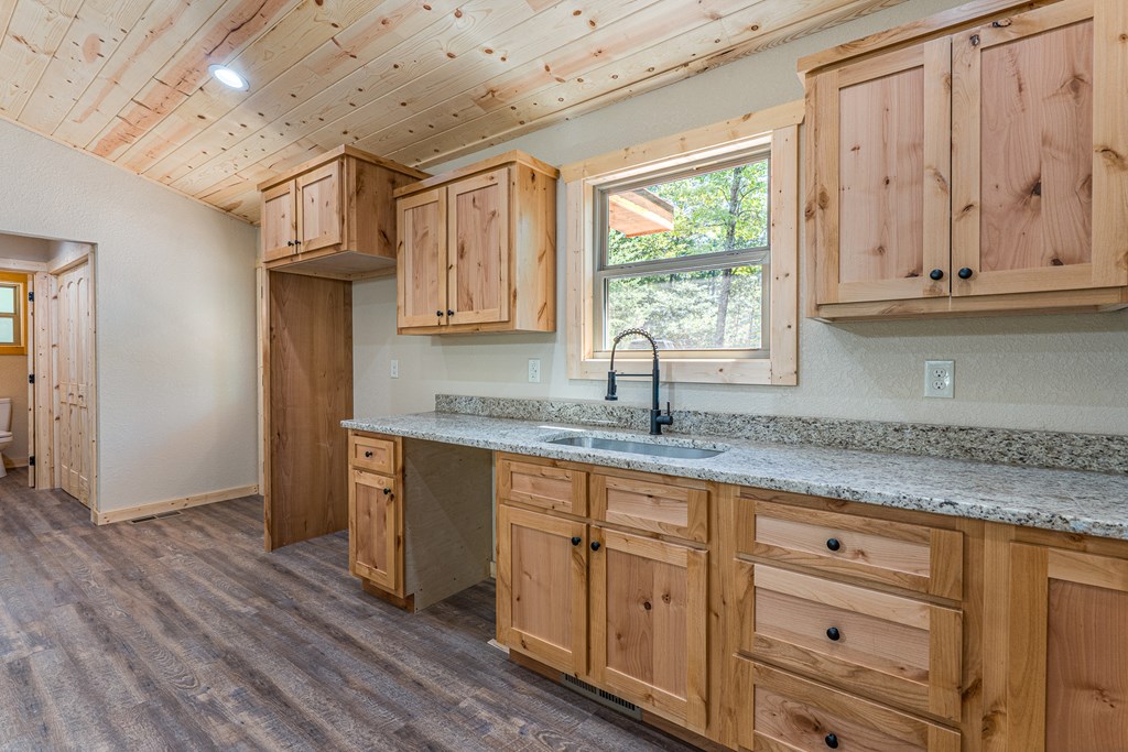 418456 Murphy Residential