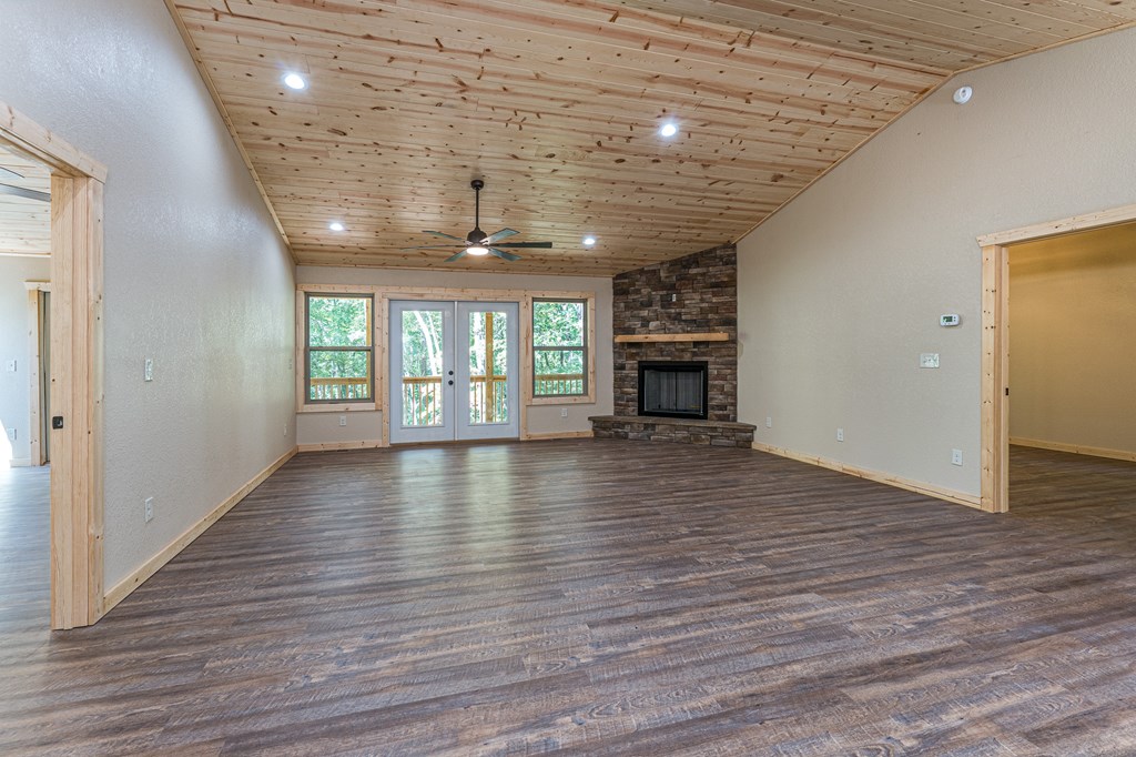 418456 Murphy Residential