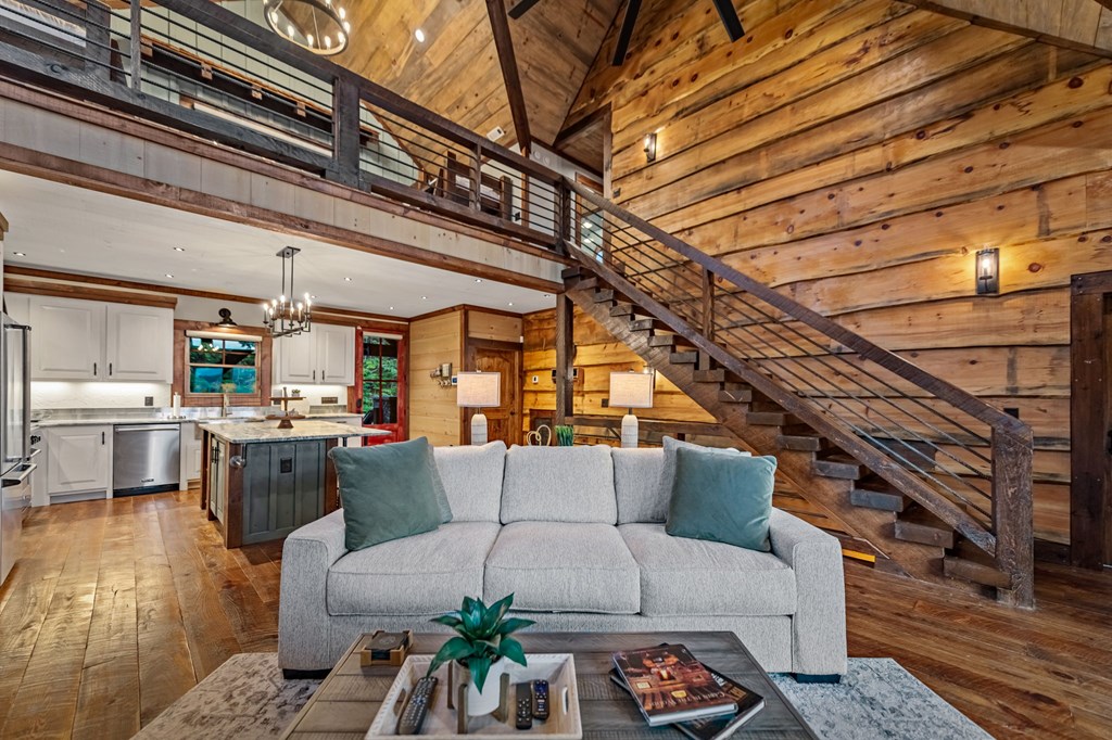 418516 Blue Ridge Residential