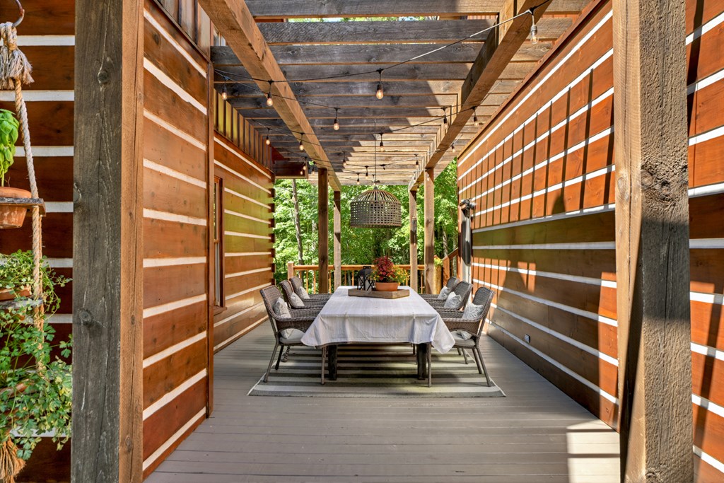 418556 Blue Ridge Residential