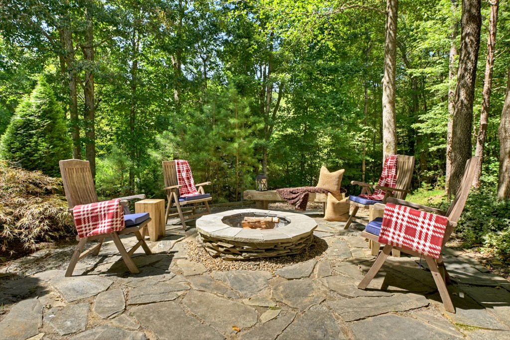 418556 Blue Ridge Residential