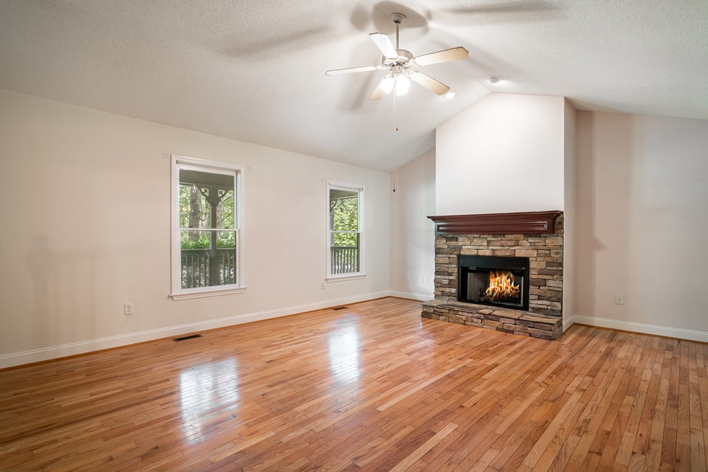 418568 Fairmont Residential