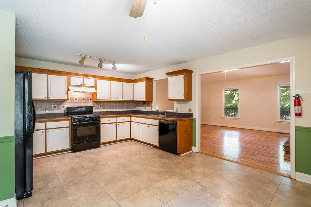 418568 Fairmont Residential