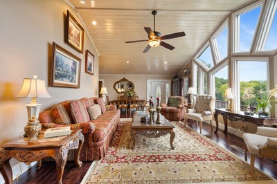 418572 Young Harris Residential