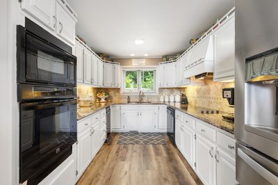 418572 Young Harris Residential