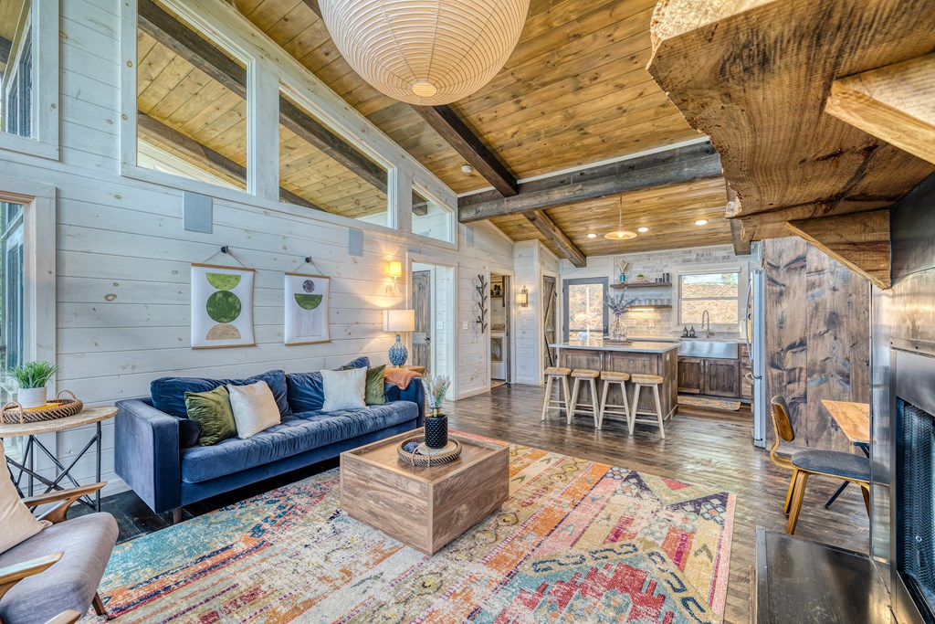 418593 Blue Ridge Residential