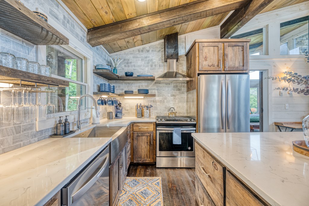 418593 Blue Ridge Residential