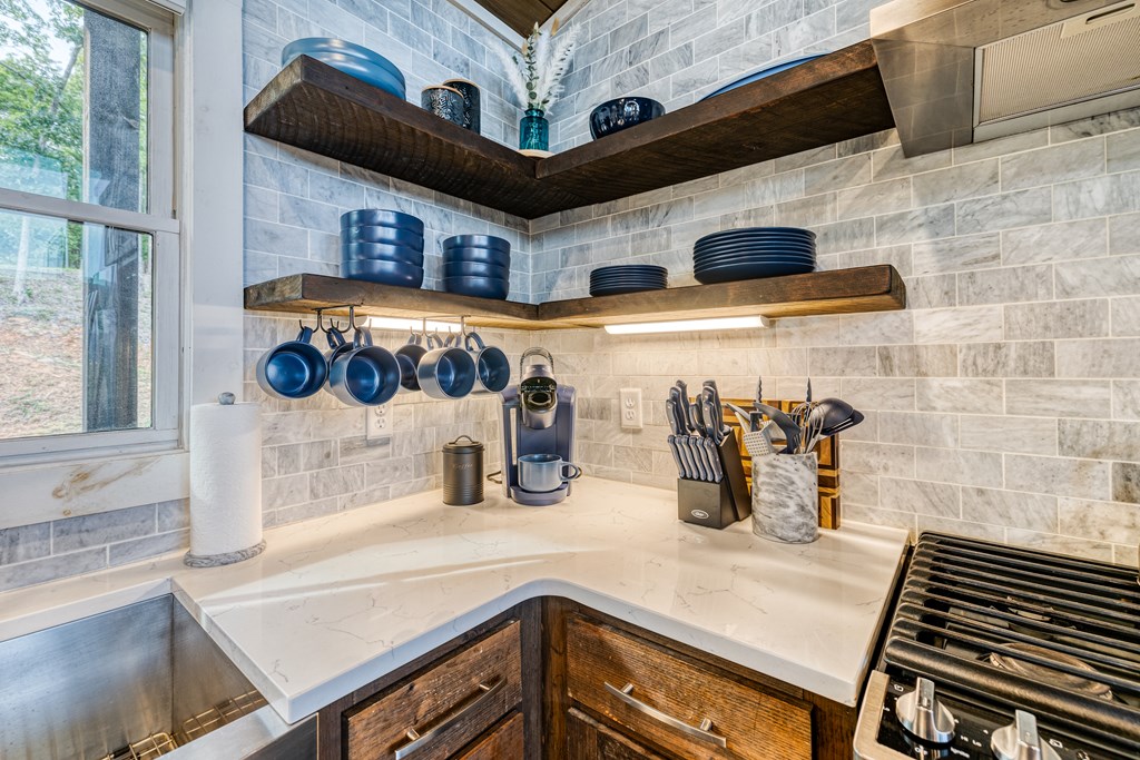 418593 Blue Ridge Residential