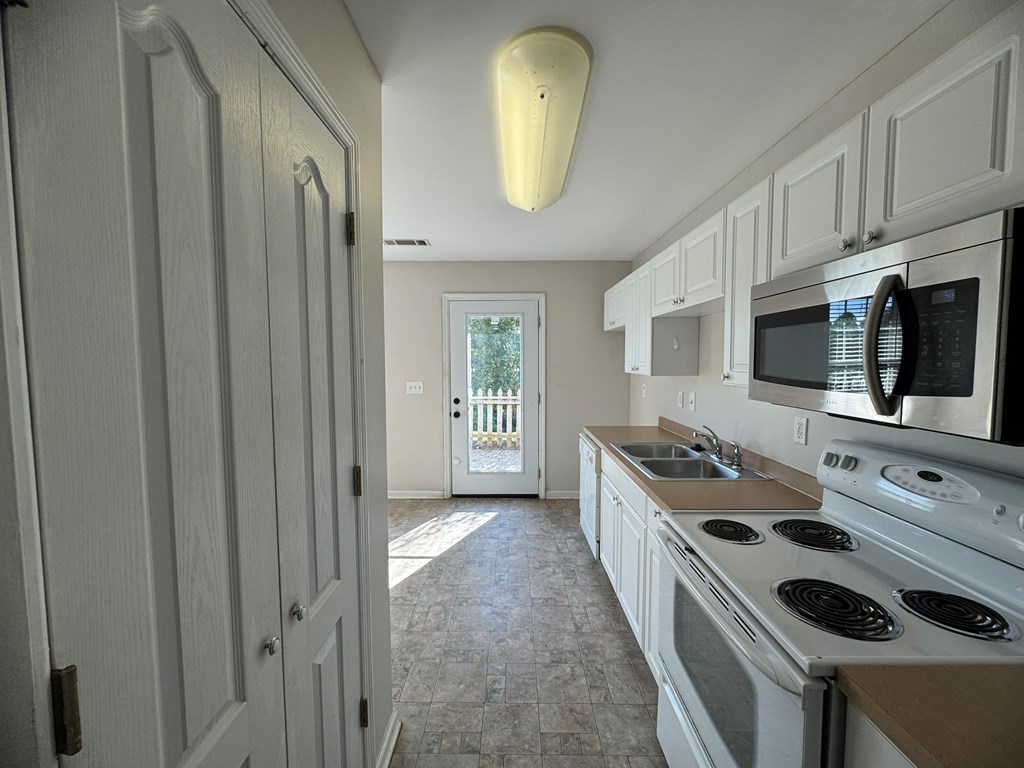 418597 Jasper Townhouse