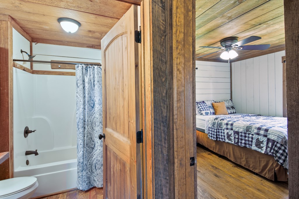 418605 Blue Ridge Residential