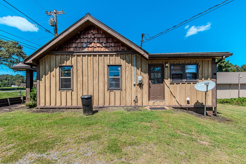 418605 Blue Ridge Residential