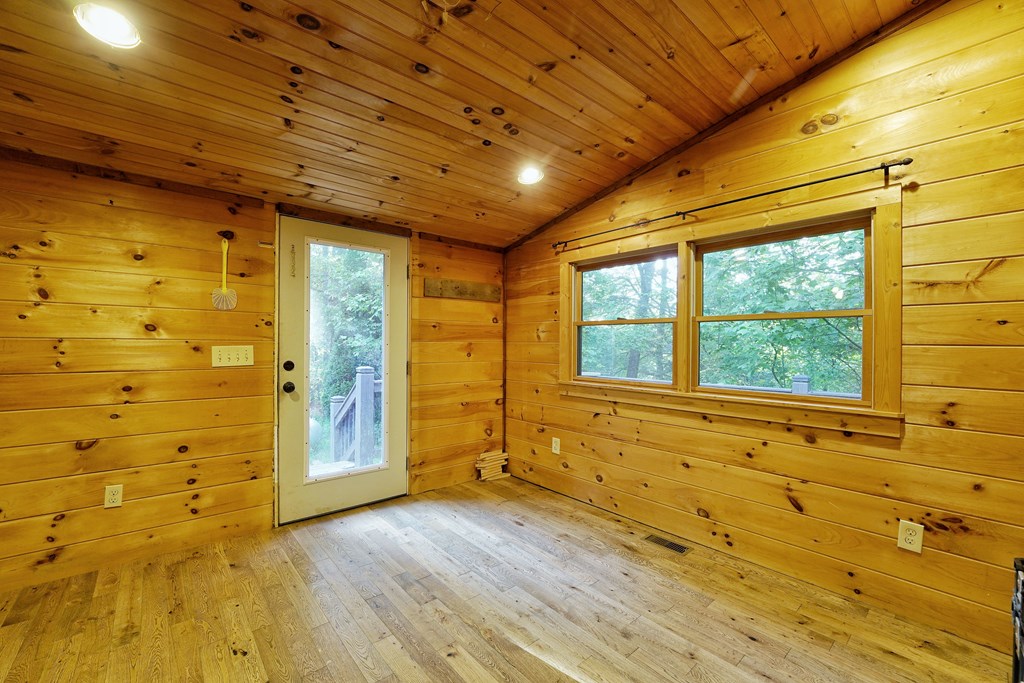 418632 Cherry Log Residential