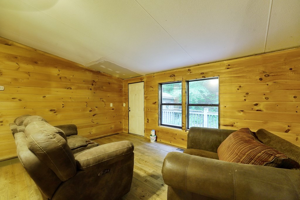 418632 Cherry Log Residential