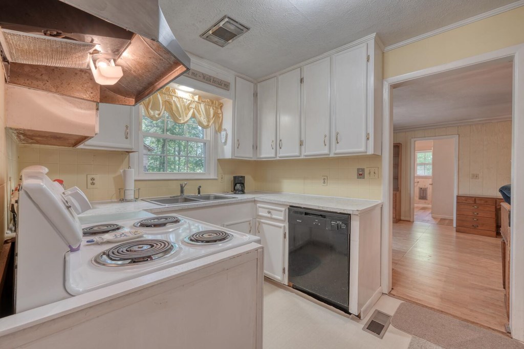 418637 Hayesville Residential