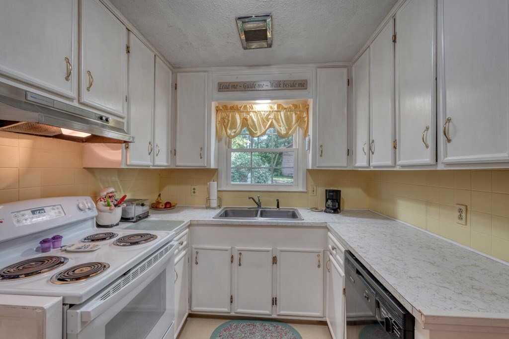 418637 Hayesville Residential