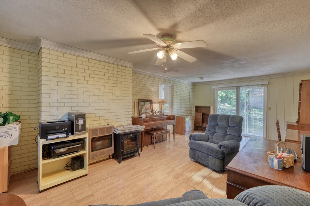 418637 Hayesville Residential