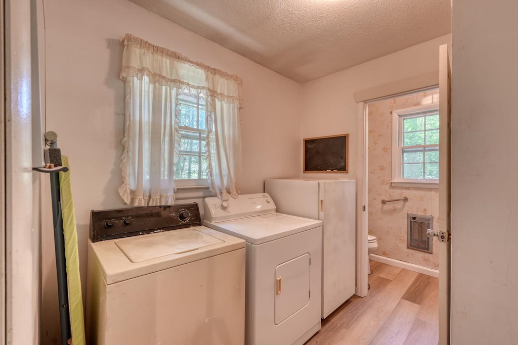 418637 Hayesville Residential
