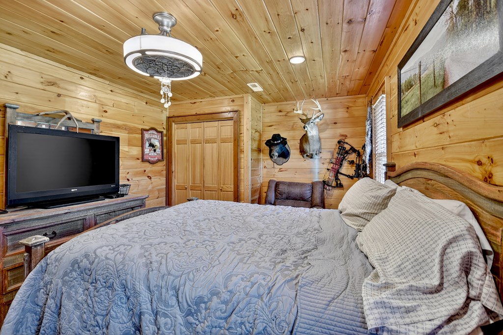 418639 Mineral Bluff Residential