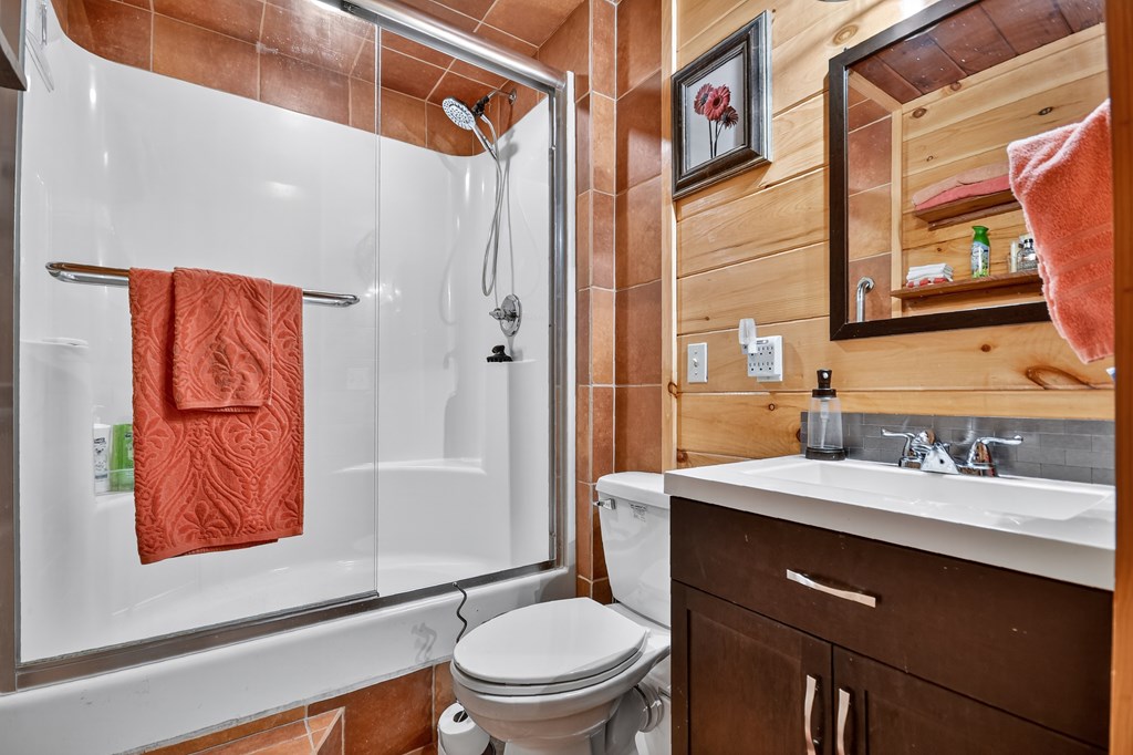 418639 Mineral Bluff Residential