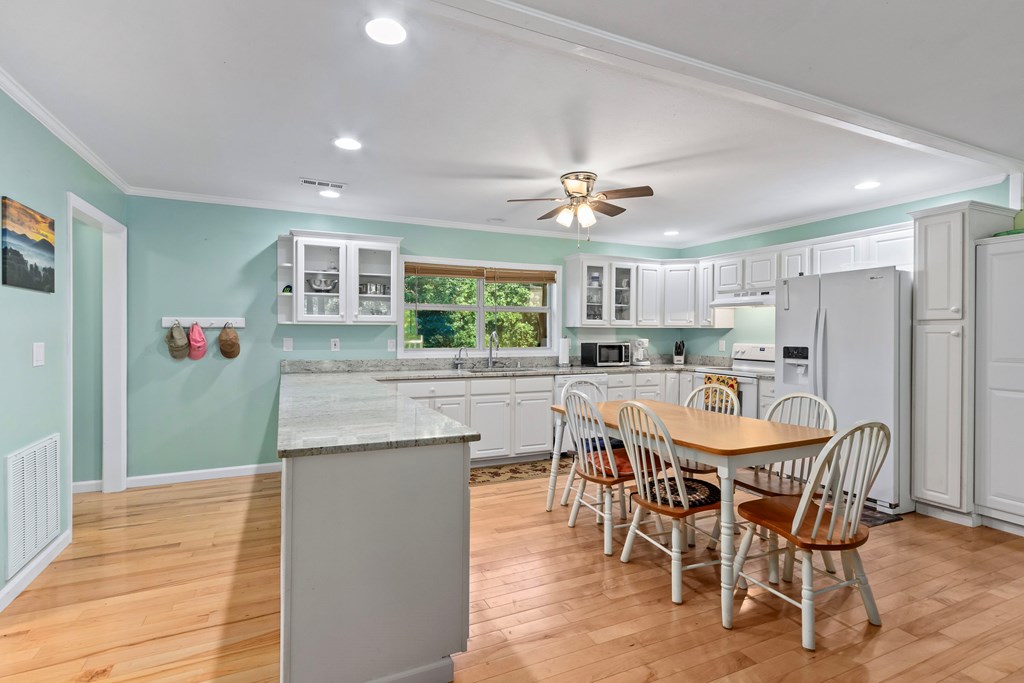 418643 Murphy Residential