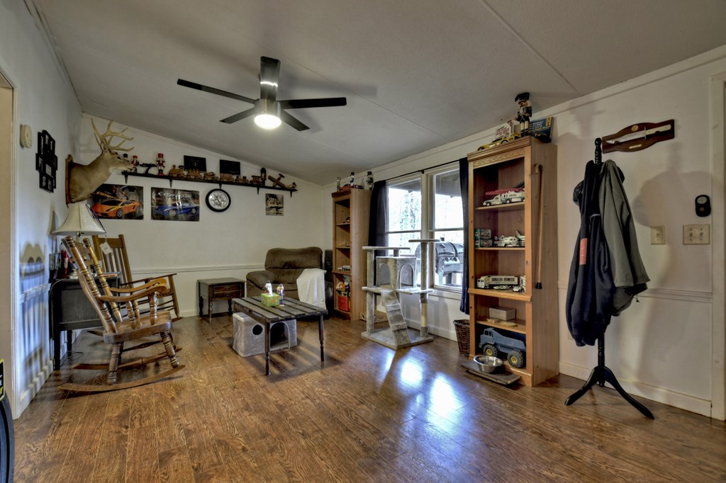 418647 Blue Ridge Residential