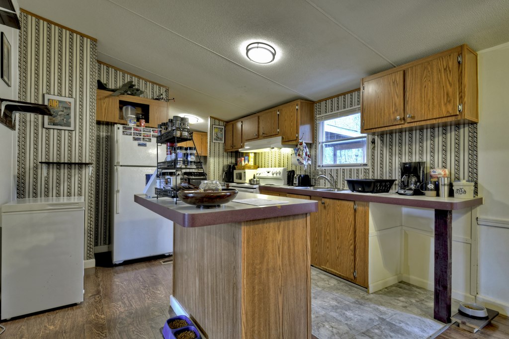 418647 Blue Ridge Residential