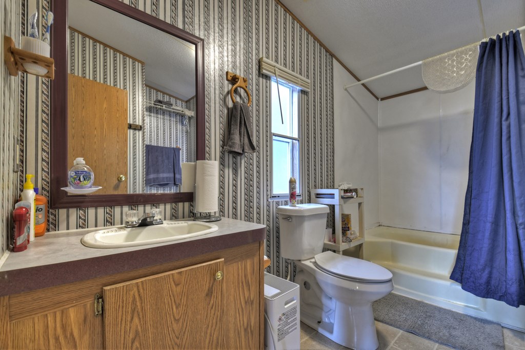 418647 Blue Ridge Residential