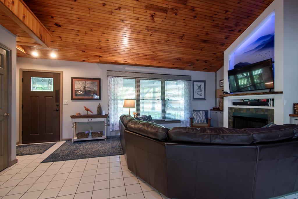 418652 Robbinsville Residential