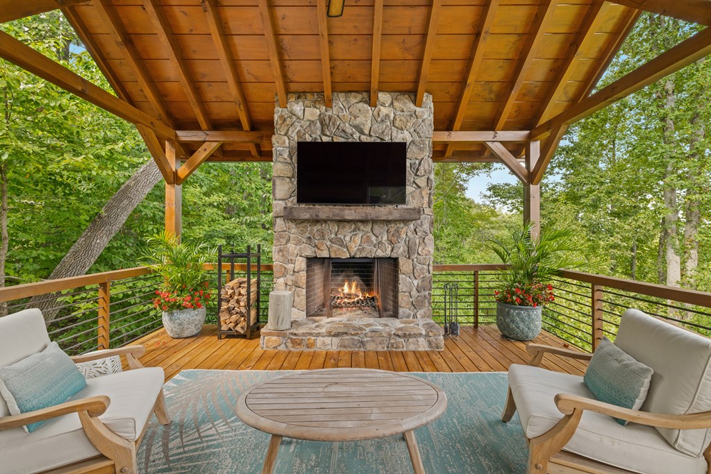 418687 Blue Ridge Residential