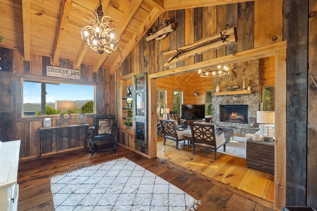 418687 Blue Ridge Residential