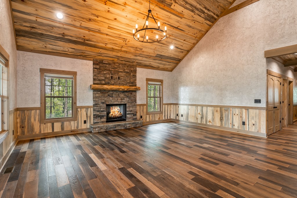 418695 Talking Rock Residential