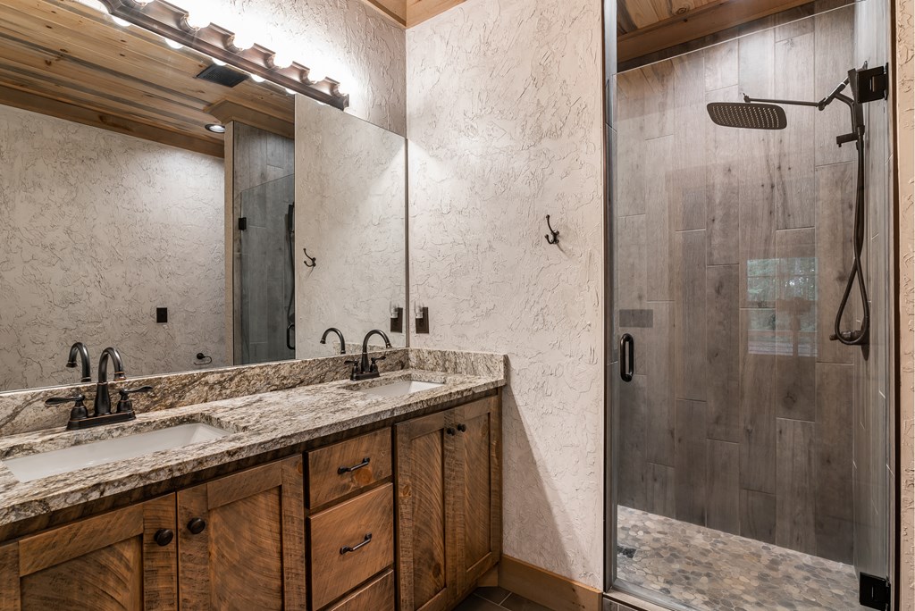 418695 Talking Rock Residential
