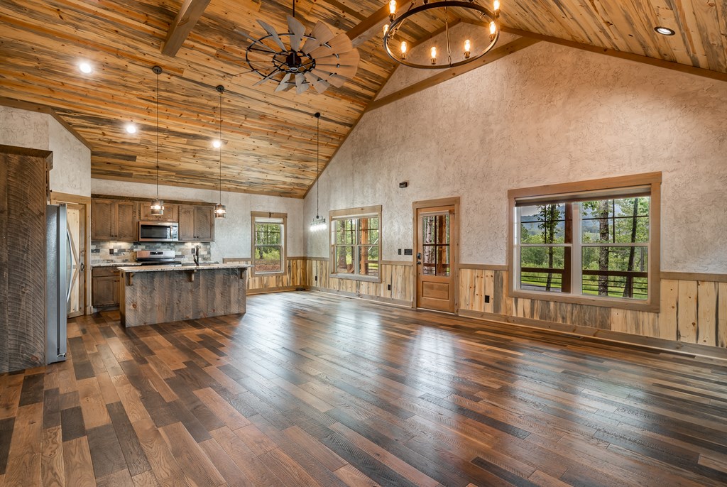 418695 Talking Rock Residential