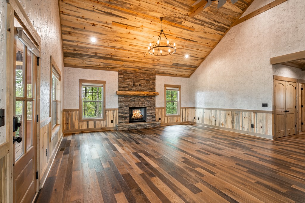 418695 Talking Rock Residential
