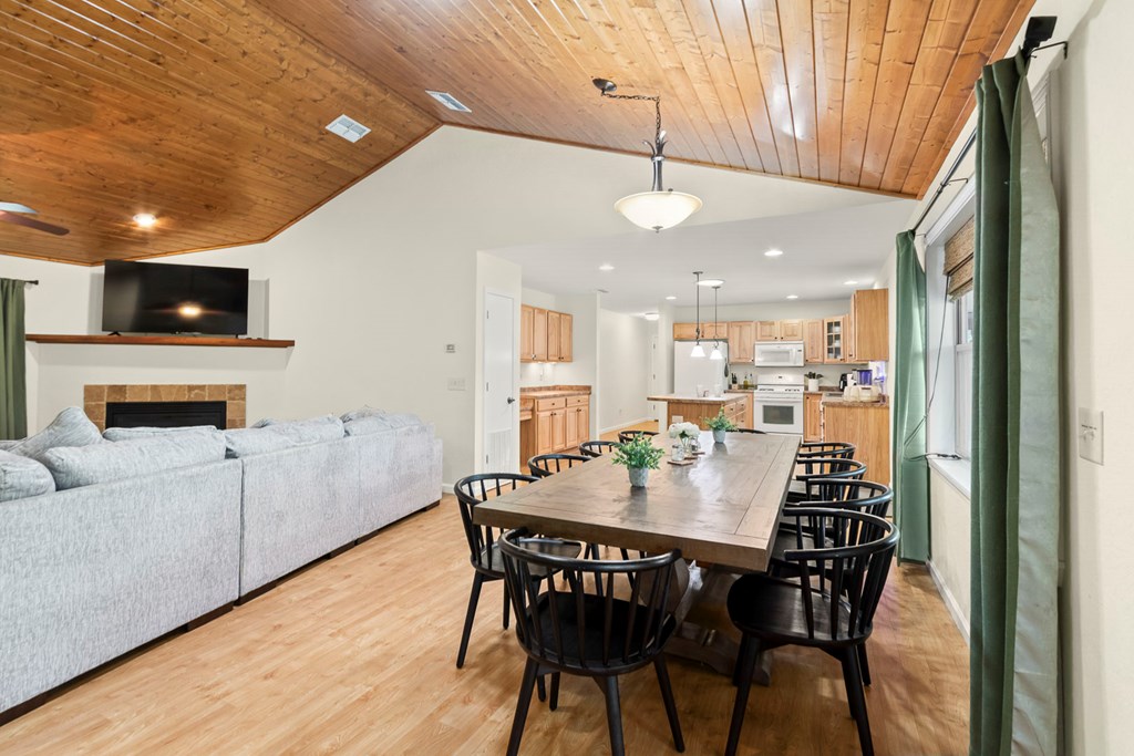 418702 Brasstown Residential