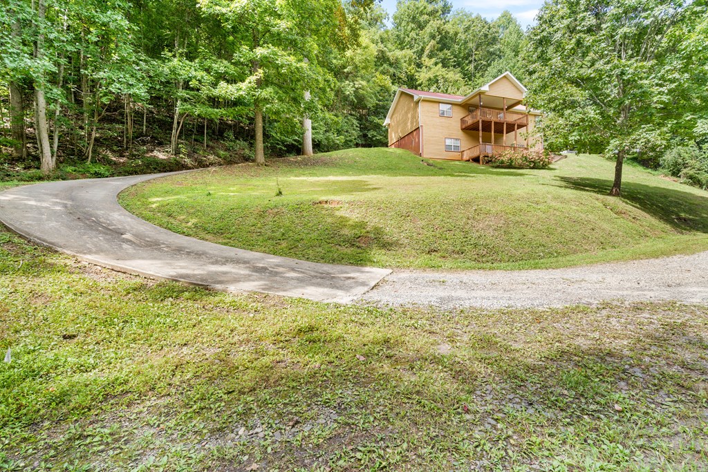 418711 Hayesville Residential