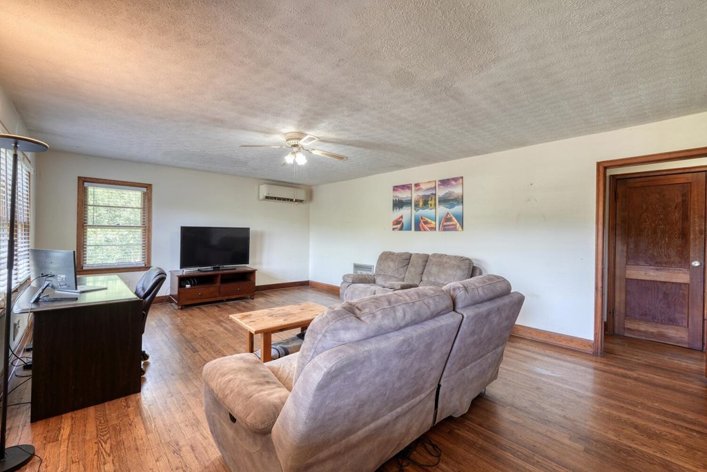 418712 Blairsville Residential